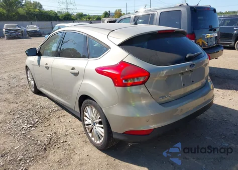 2015 Ford Focus Titanium из США, поврежденный, VIN 1FADP3N20FL373724